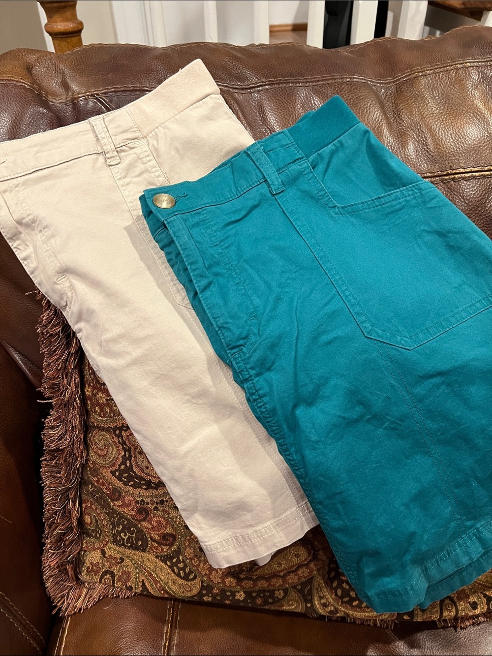 Lee Riders Lightweight 2 pair Teal/Green and Khaki Skorts